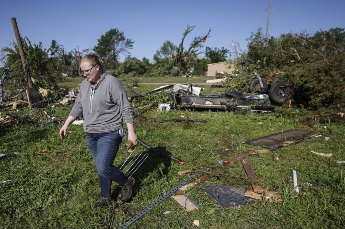 After deadly Oklahoma tornado, storms bring twisters to the Midwest ...